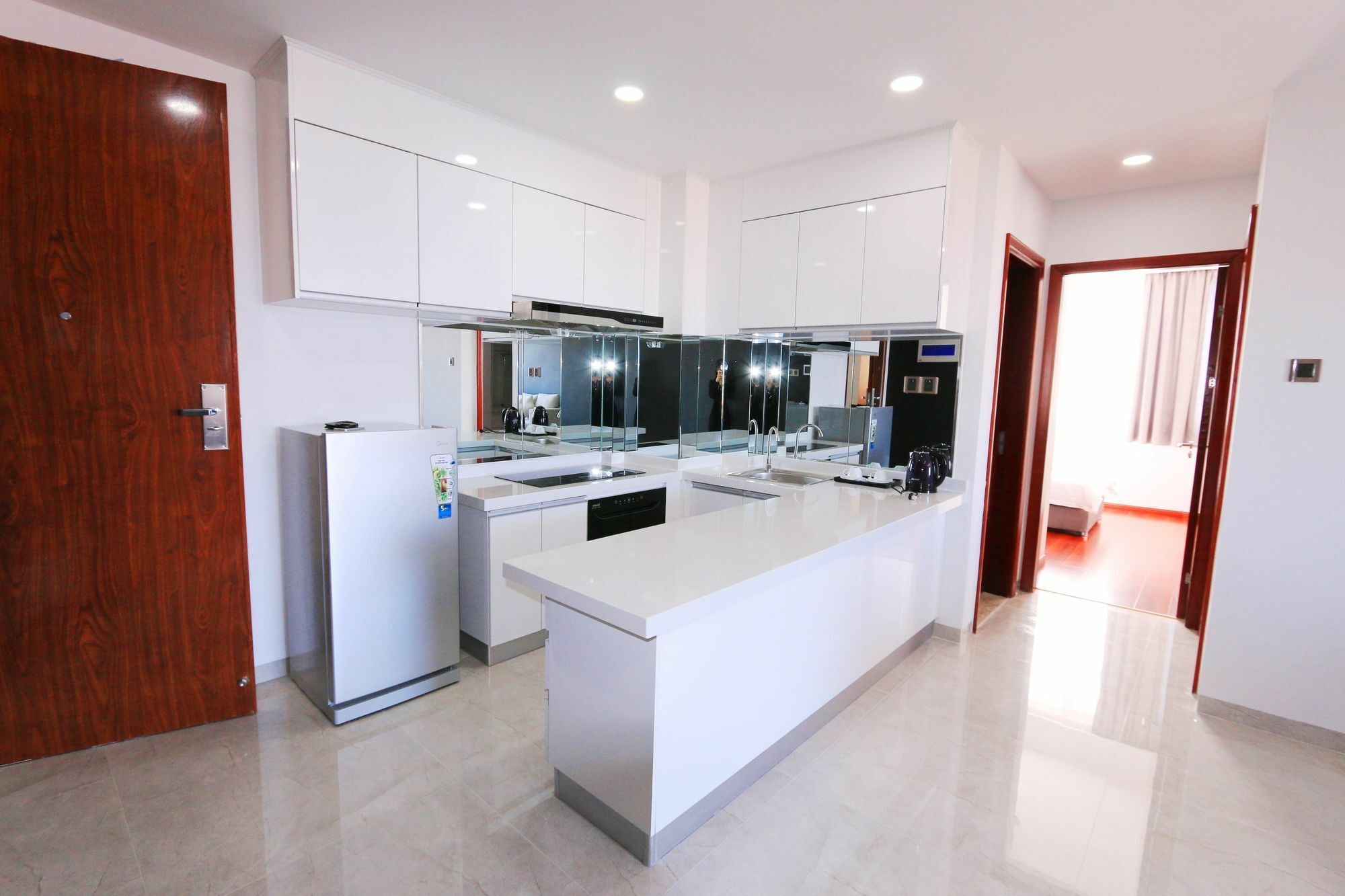 Eastland Hotel & Apartment Phnom Penh Eksteriør billede