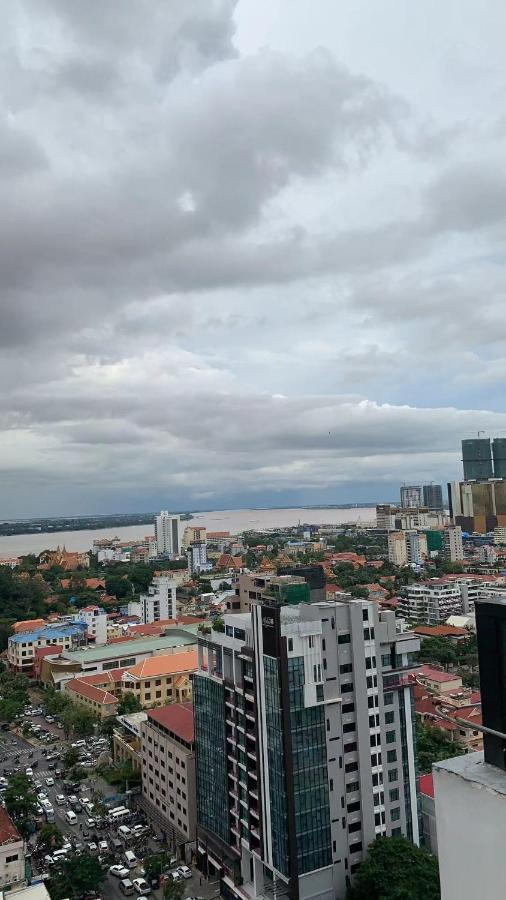 Eastland Hotel & Apartment Phnom Penh Eksteriør billede