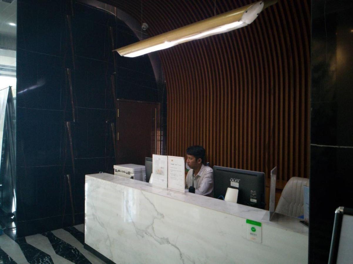 Eastland Hotel & Apartment Phnom Penh Eksteriør billede